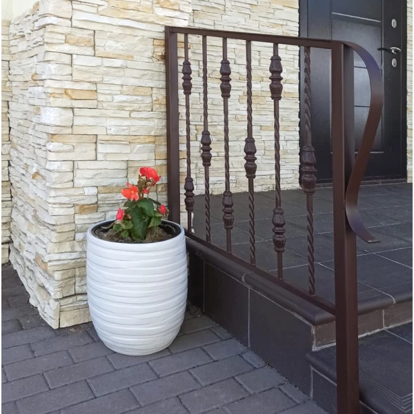 Кашпо "ЛАЙН" со вставкой 9/32 л (Белый) Кашпо "ЛАЙН" со вставкой 9/32 л (Белый)